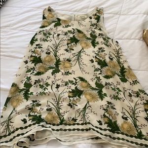 Like new super cute sleeveless top